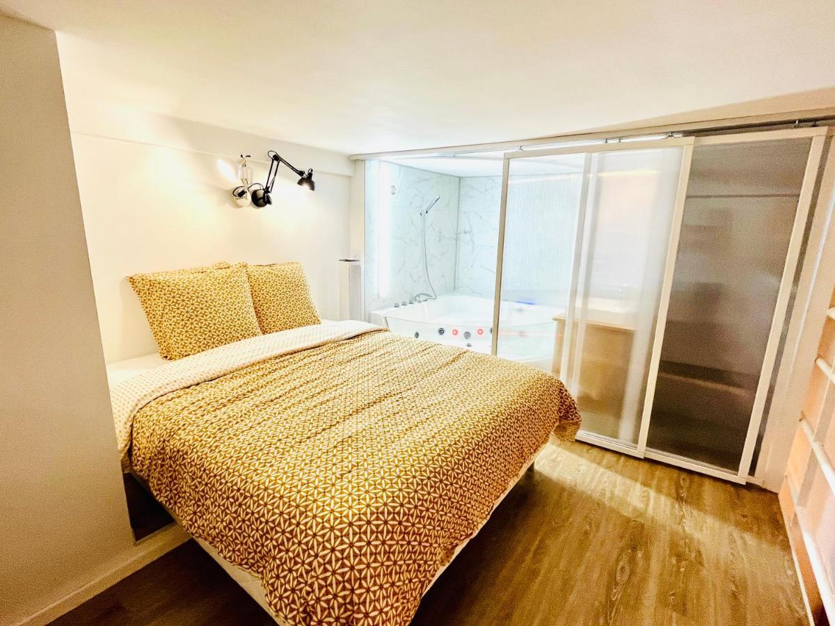 Duplex Loft: Cozy Retreat With Private Parking And Netflix * Avignon