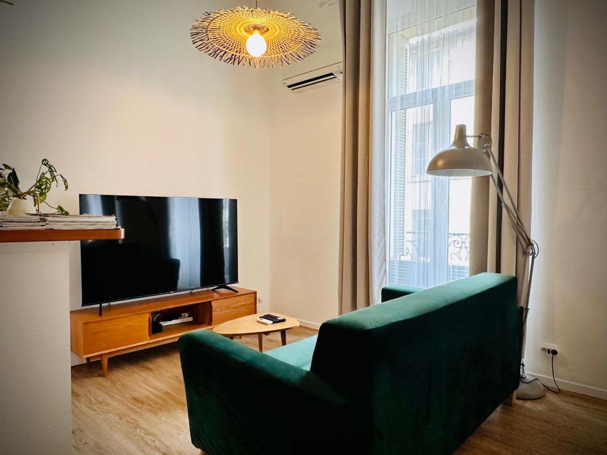 Duplex Climatisé-hauteur Sous Plafond 1,9m-parking Gratuit-netflix-arrivée Autonome !! Duplex-ceiling Height 1,9m-free Parking-netflix-self Check In Appartement